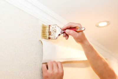 Pose de papier peint à Coubert — revêtements muraux et toiles de verre